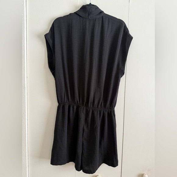 Flax Black Garment - Picture 4 of 4